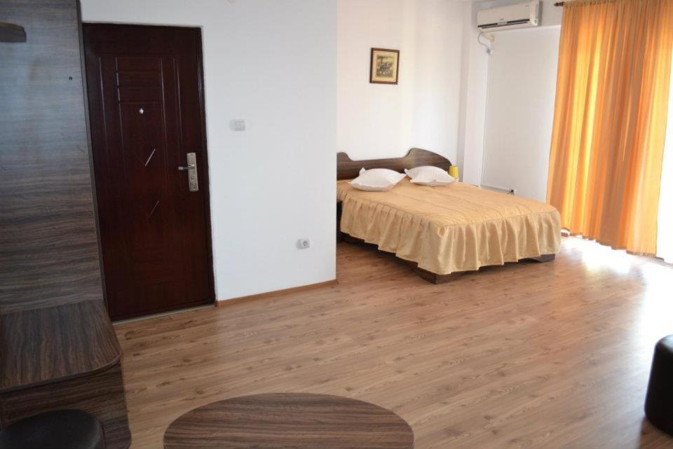 Hotel Corsar Tulcea Buitenkant foto